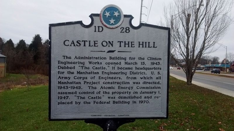 Bestand:Castle on the Hill Marker Sign.jpg