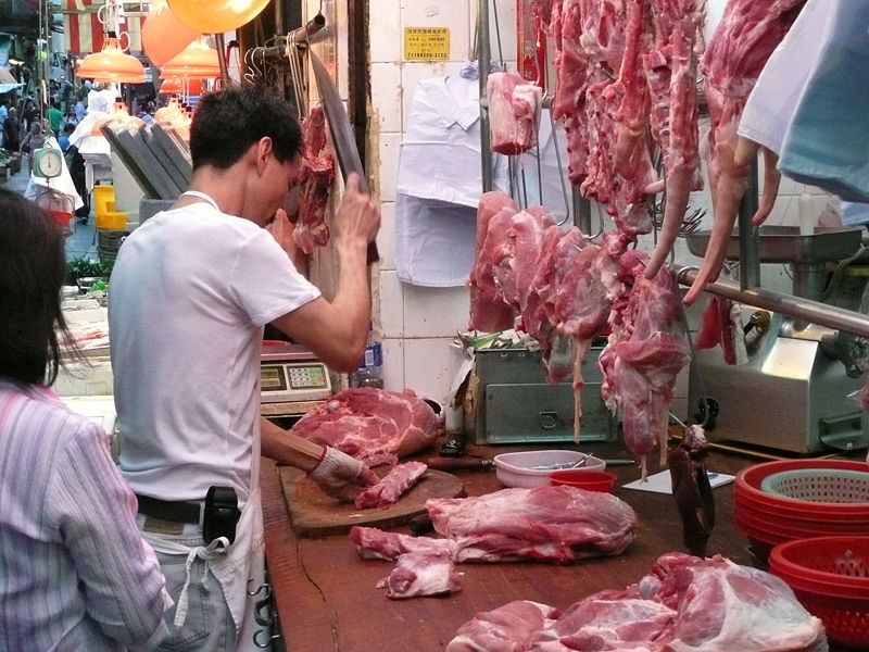 Bestand:800px-Butcher's shop Hong kong.jpg