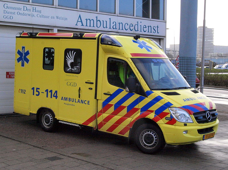 Bestand:Ambulance Haaglanden.jpg