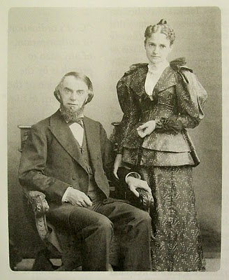 Bestand:Charles Taze and Maria Frances Ackley Russell.jpg