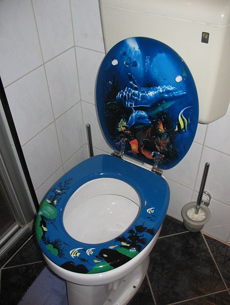Bestand:453px-Decorative toilet seat.jpg