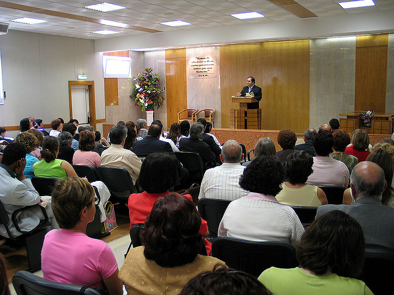 Bestand:Salão do Reino das Testemunhas de Jeová, Portugal.jpg