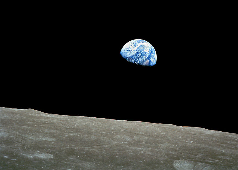 Bestand:800px-NASA-Apollo8-Dec24-Earthrise-b.jpg