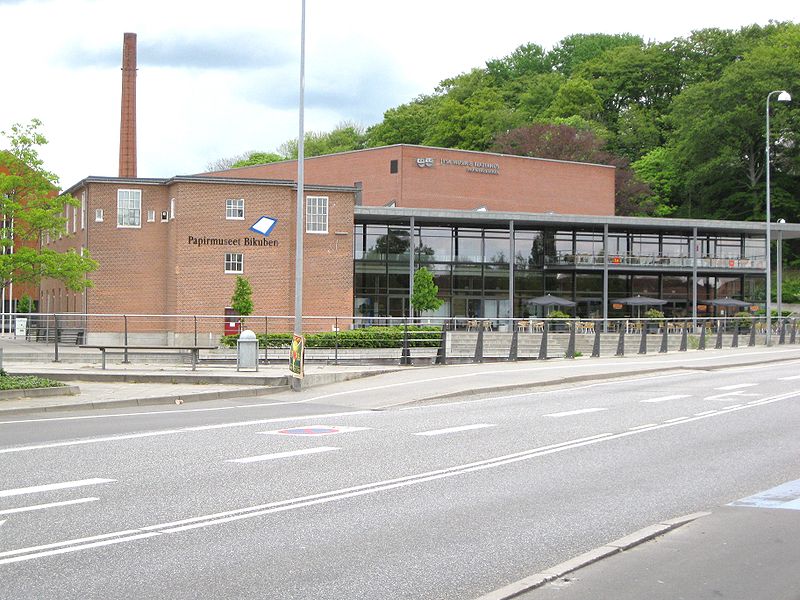 Bestand:Silkeborg - Papirfabrikken1.JPG