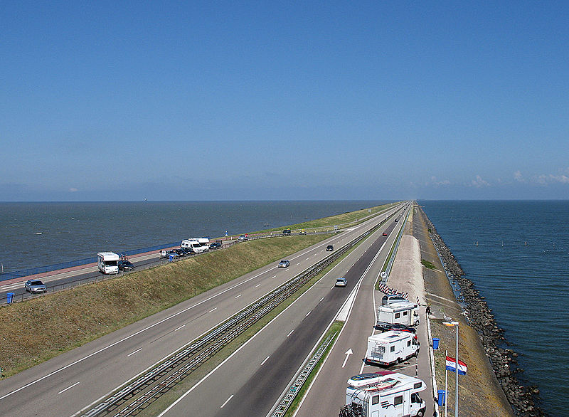 Bestand:800px-Afsluitdijk 08.jpg