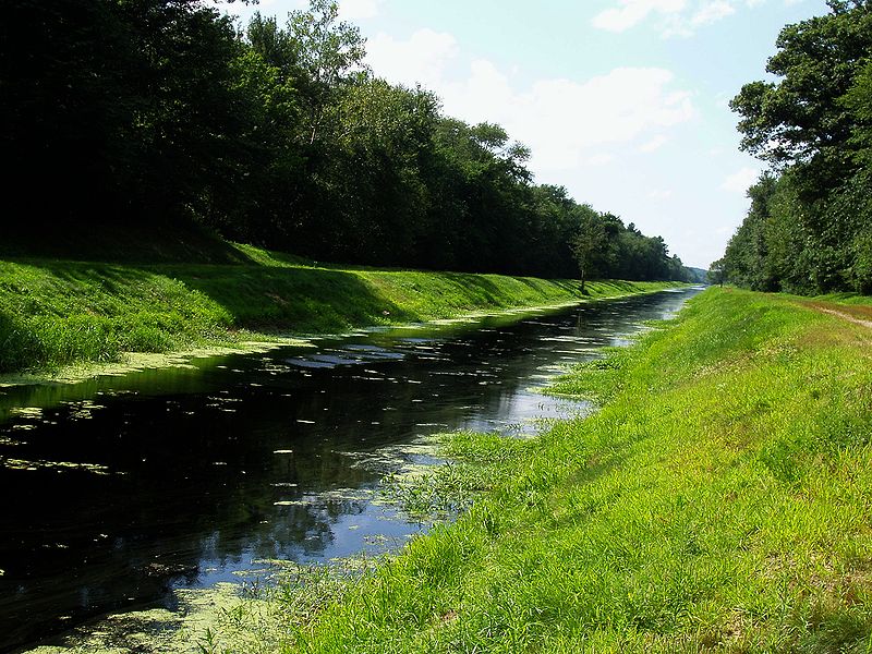 Bestand:800px-Salem Beverly Waterway Canal - Wenham, Massachusetts.jpg