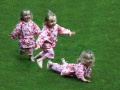 Miniatuur voor Bestand:796px-Toddler running and falling.jpg