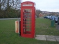 Miniatuur voor Bestand:Goathland telephone kiosk, outside Aidensfield Stores - geograph.org.uk - 685485.jpg
