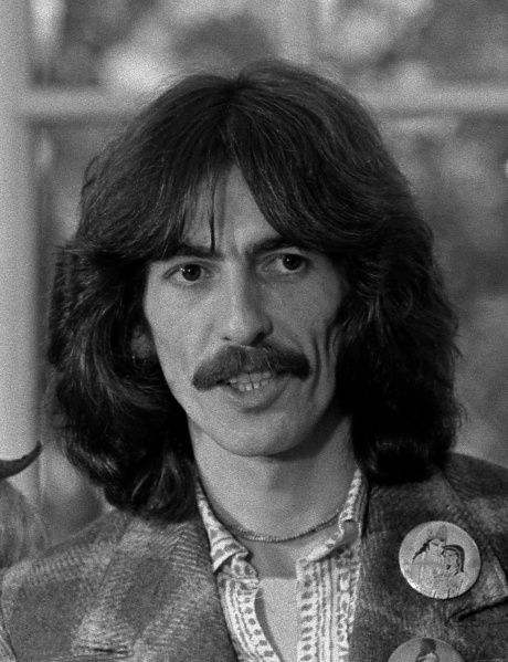 Bestand:George Harrison 1974.jpg