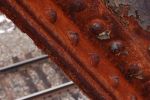 Miniatuur voor Bestand:800px-Rusty Railroad Bridge Peeling 3008px.jpg