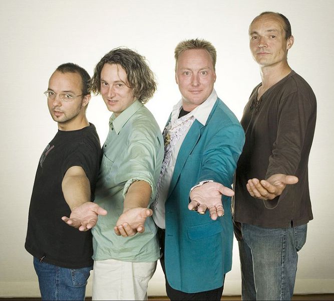 Bestand:De Haarlemse band Yoghurt (publiciteitsfoto).jpg