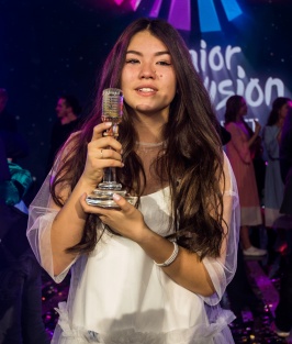 Polina Bogoesevitsj met prijs op het Junior Eurovisiesongfestival 2017