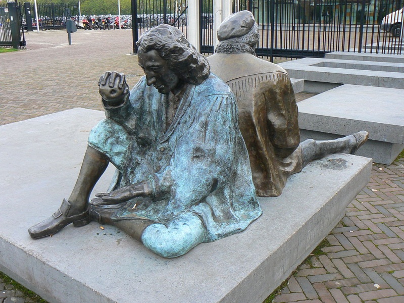 Bestand:Drachten Erzsébet Baerveldt Newton en Rembrandt.JPG
