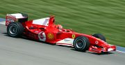 Miniatuur voor Bestand:Michael Schumacher Ferrari 2004.jpg