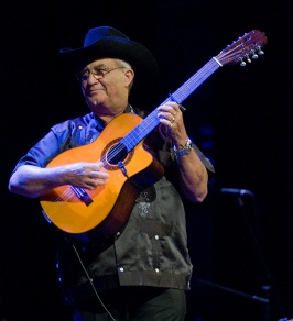 Ochoa tijdens een live-optreden in mei 2009 Foto: Juan Gonzales Andres